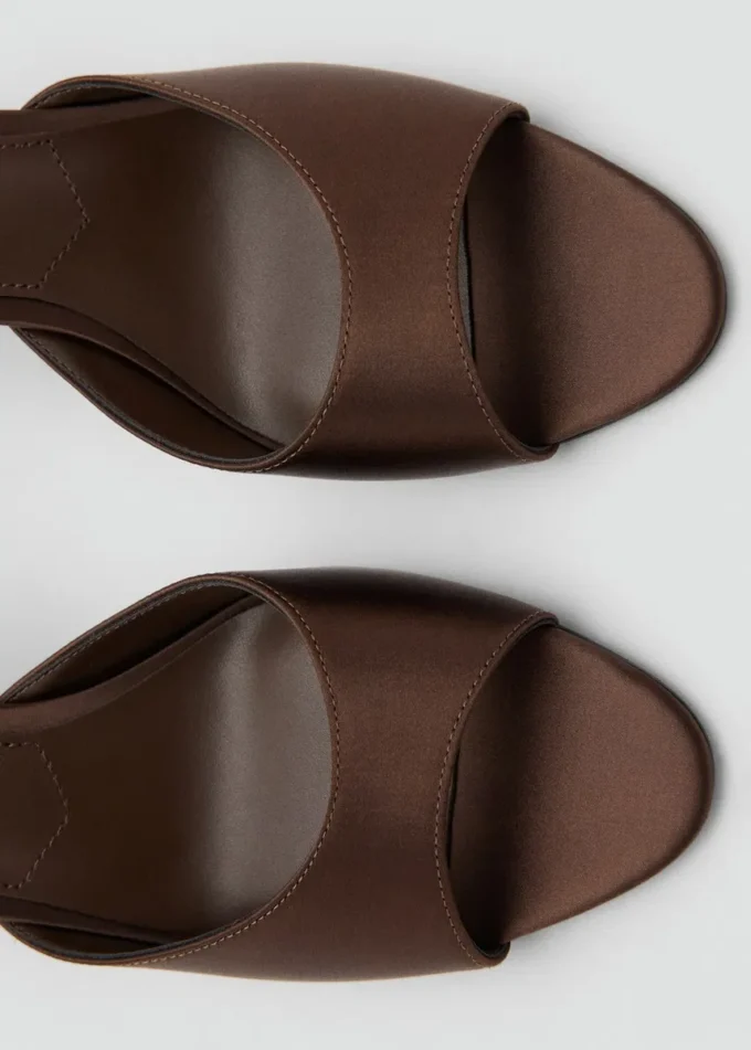 Satynowe sandały na wysokim obcasie Satynowe sandały na wysokim obcasie