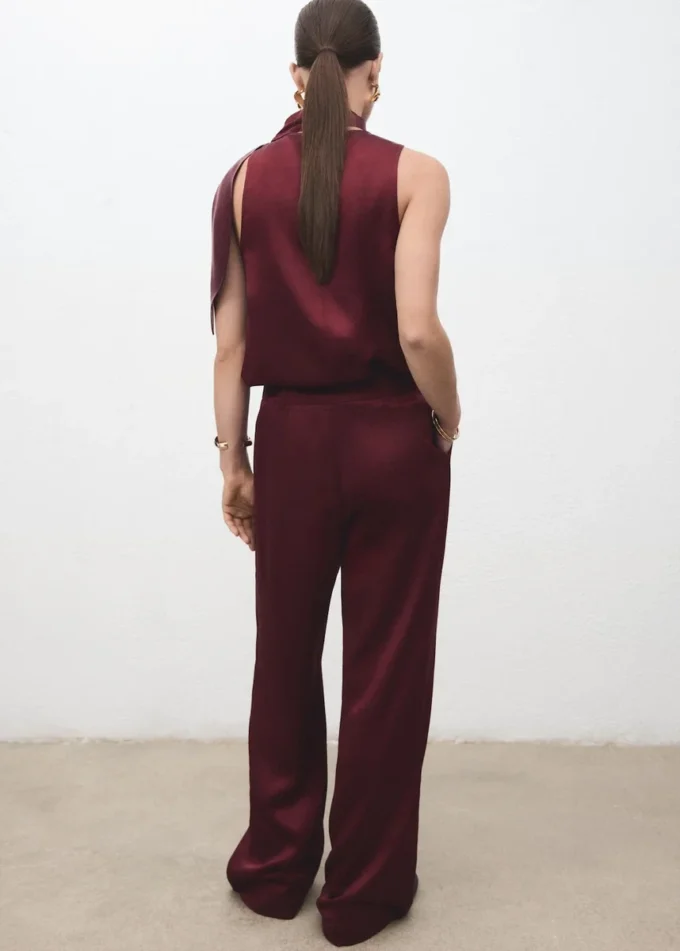 Satynowe spodnie z szerokimi nogawkami Satynowe spodnie z szerokimi nogawkami