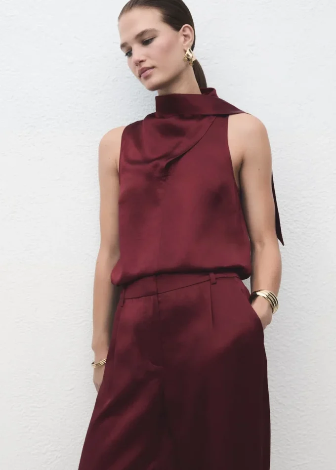 Satynowe spodnie z szerokimi nogawkami Satynowe spodnie z szerokimi nogawkami