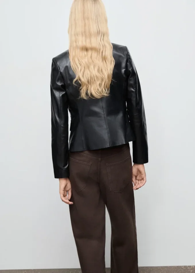 Skórzana kurtka z kieszeniami z klapką Skórzana kurtka z kieszeniami z klapką