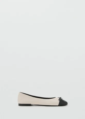 Skórzane baleriny z kokardką