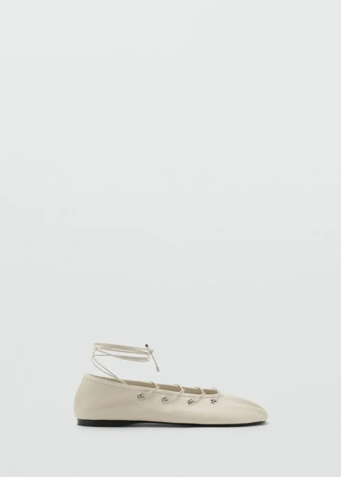 Skórzane baleriny z krzyżującymi się paskami Skórzane baleriny z krzyżującymi się paskami
