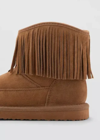 Skórzane botki z frędzlami