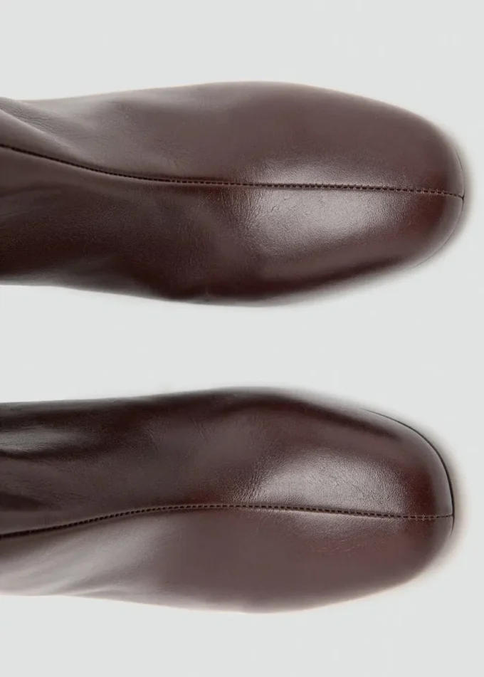 Skórzane buty na obcasie Skórzane buty na obcasie