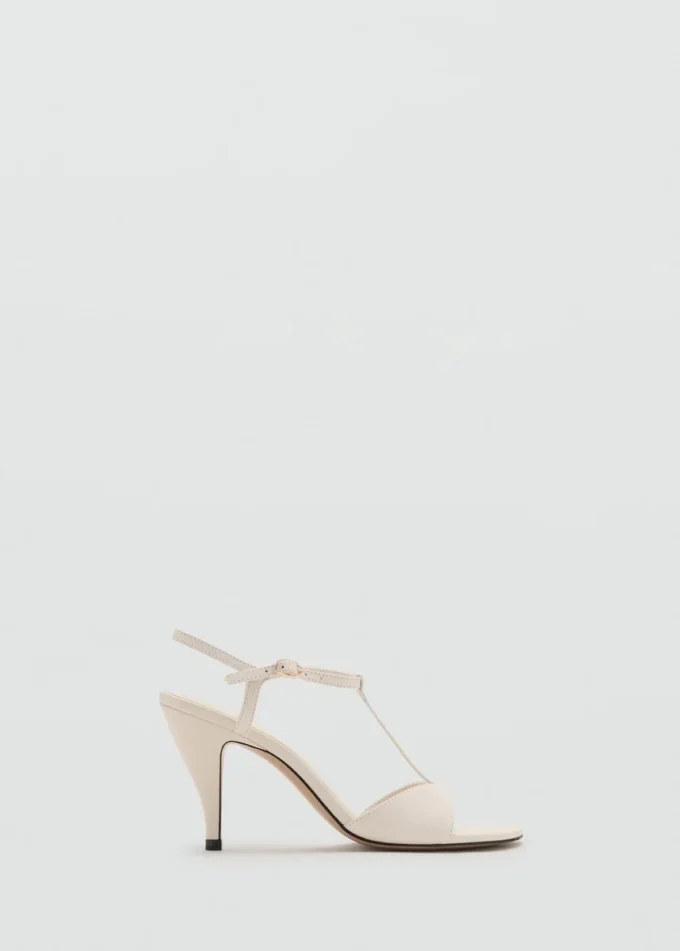 Skórzane sandały na obcasie z paskami Skórzane sandały na obcasie z paskami