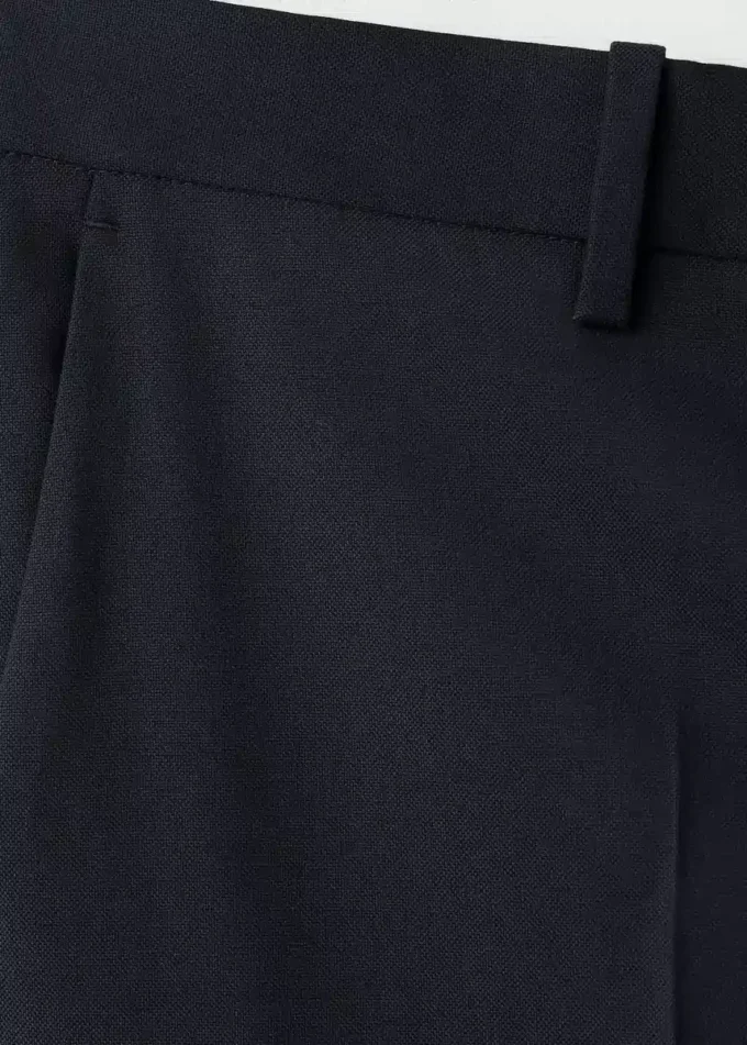 Spodnie garniturowe o dopasowanym kroju Spodnie garniturowe o dopasowanym kroju