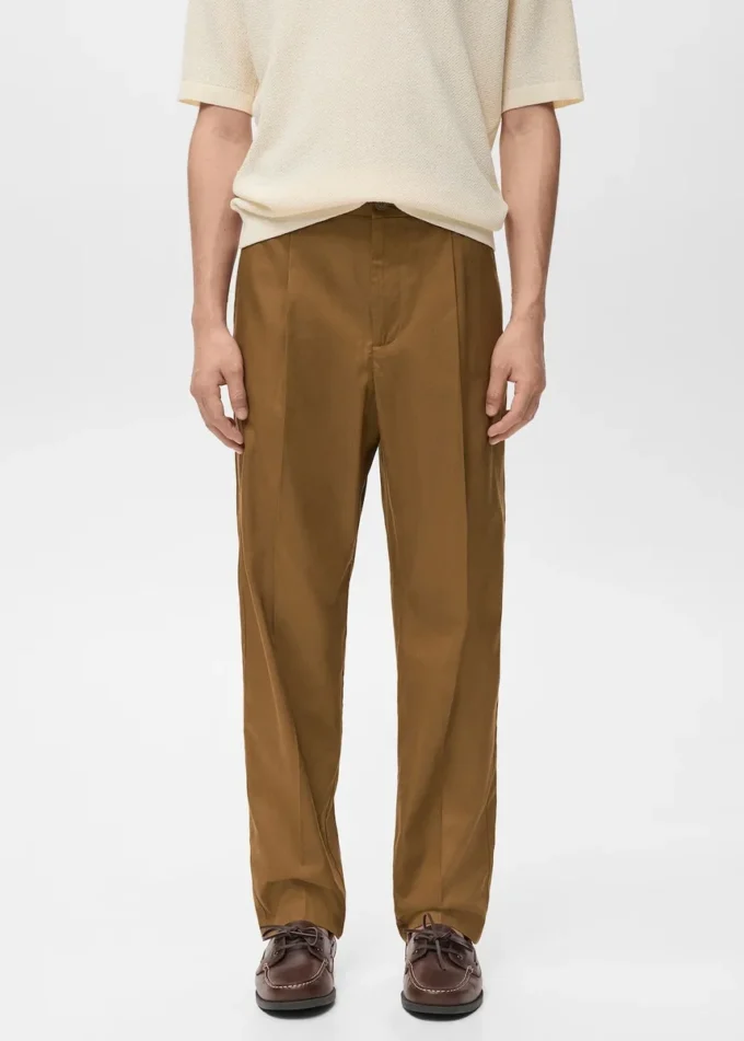 Spodnie o regularnym kroju z plisami Spodnie o regularnym kroju z plisami