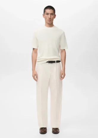 Spodnie o regularnym kroju z plisami
