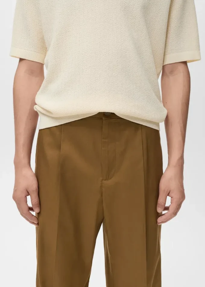 Spodnie o regularnym kroju z plisami Spodnie o regularnym kroju z plisami