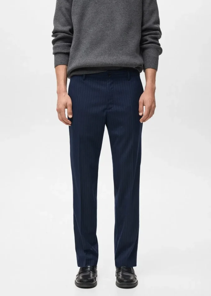 Spodnie w paski o dopasowanym kroju Spodnie w paski o dopasowanym kroju