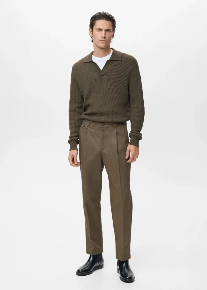 Spodnie z bawełny o regularnym kroju z zakładkami Spodnie z bawełny o regularnym kroju z zakładkami