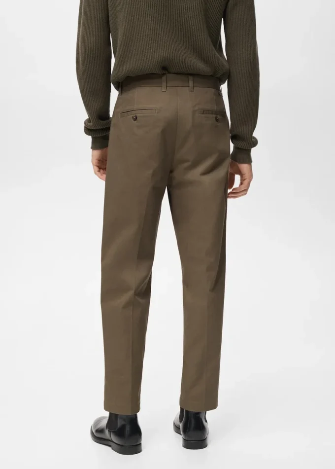 Spodnie z bawełny o regularnym kroju z zakładkami Spodnie z bawełny o regularnym kroju z zakładkami