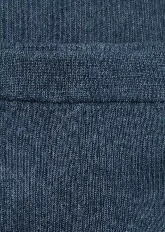 Spodnie z dzianiny prążkowanej Spodnie z dzianiny prążkowanej