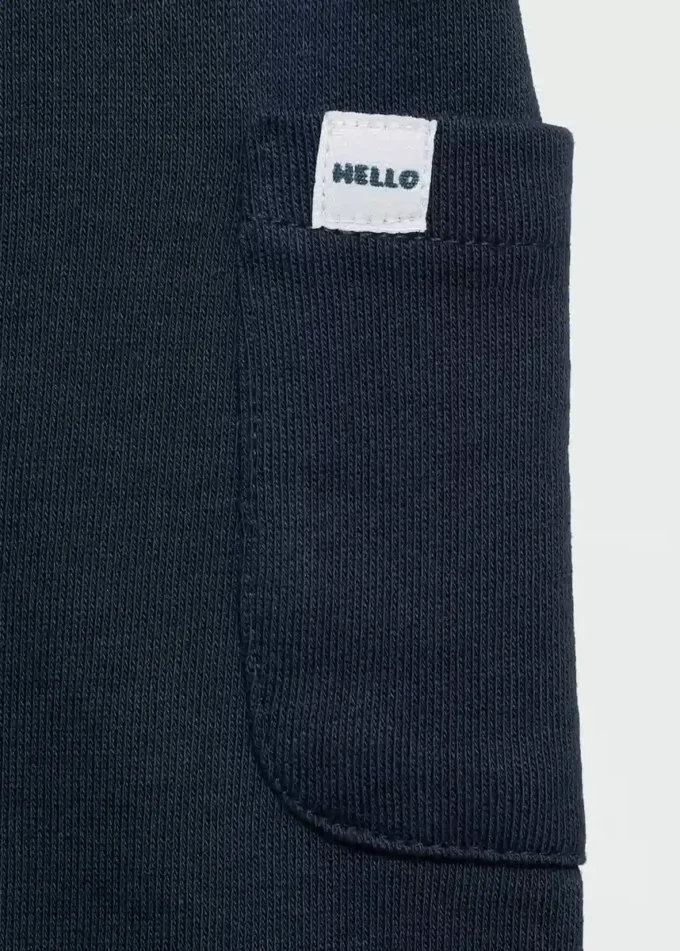 Spodnie z guzikami o prostym kroju Spodnie z guzikami o prostym kroju