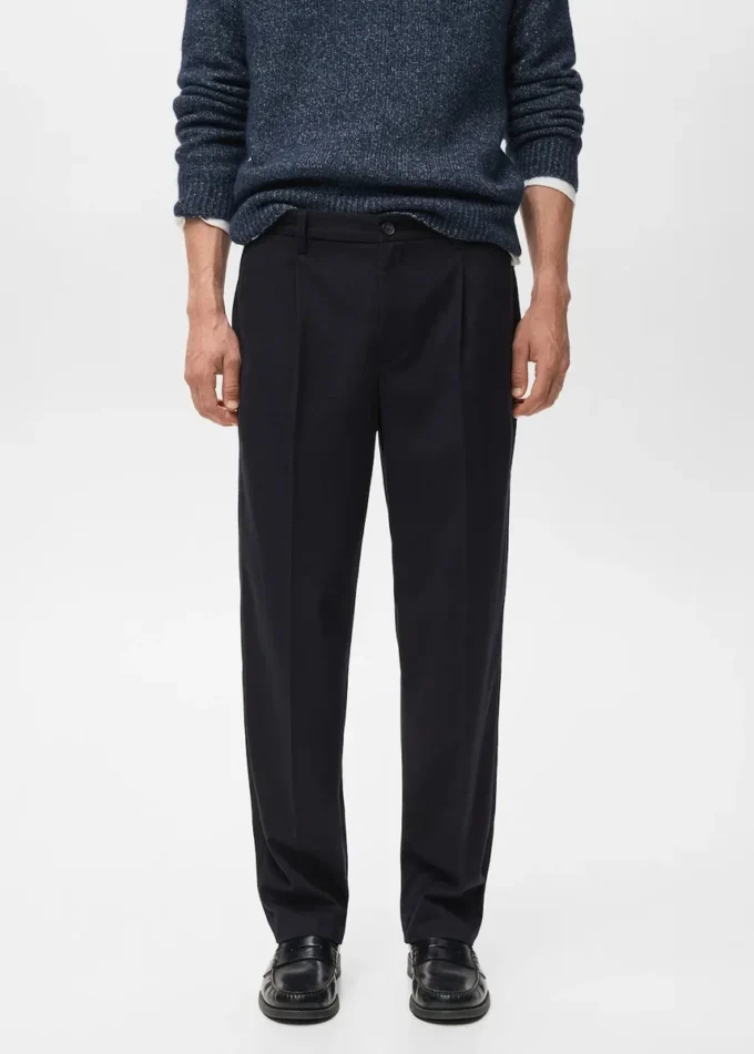 Spodnie z plisami o regularnym kroju Spodnie z plisami o regularnym kroju