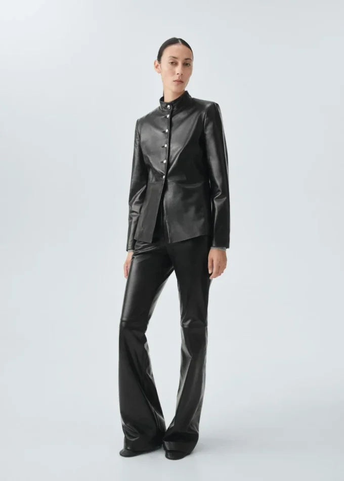 Spodnie z rozszerzanymi nogawkami, 100% skóra Spodnie z rozszerzanymi nogawkami, 100% skóra