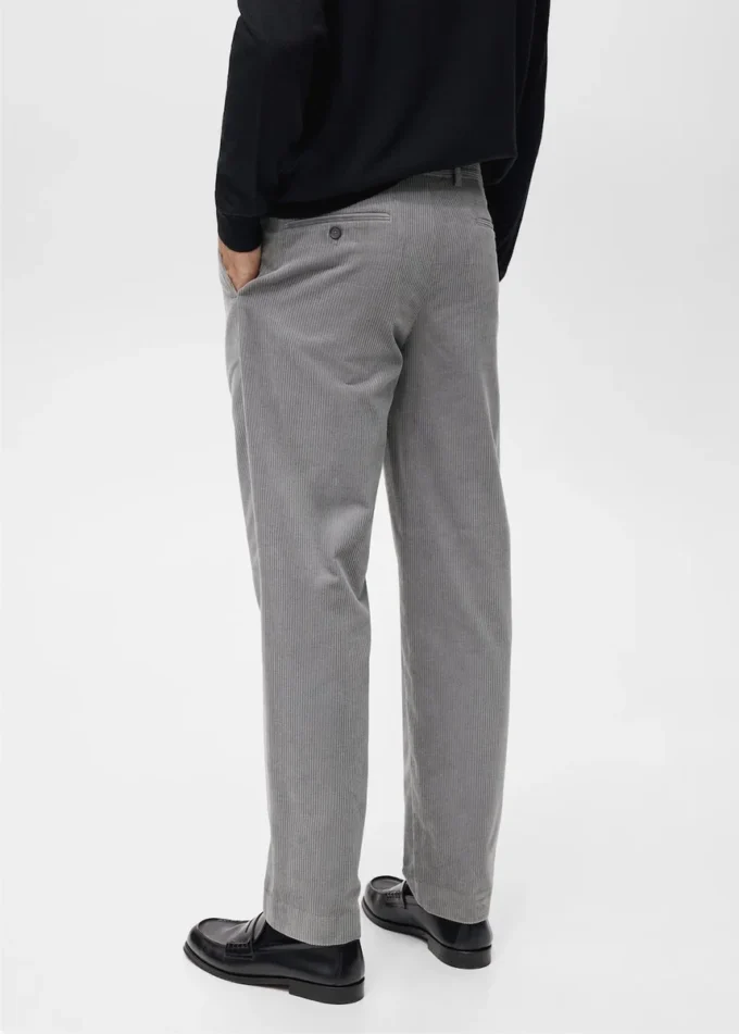 Spodnie z sztruksu o regularnym kroju Spodnie z sztruksu o regularnym kroju