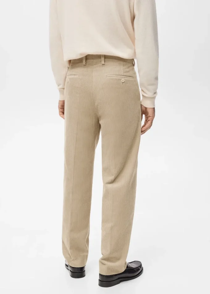 Spodnie z sztruksu o regularnym kroju Spodnie z sztruksu o regularnym kroju