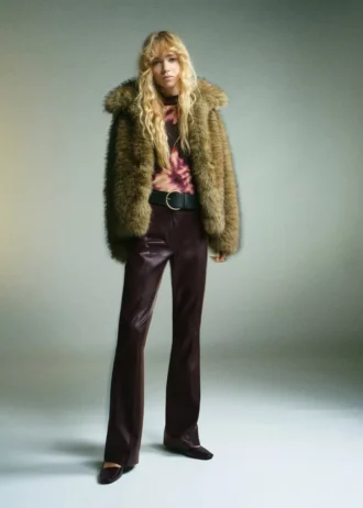 Spodnie z sztucznej skóry z rozkloszowanymi nogawkami