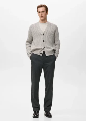 Spodnie z zakładkami o regularnym kroju Spodnie z zakładkami o regularnym kroju