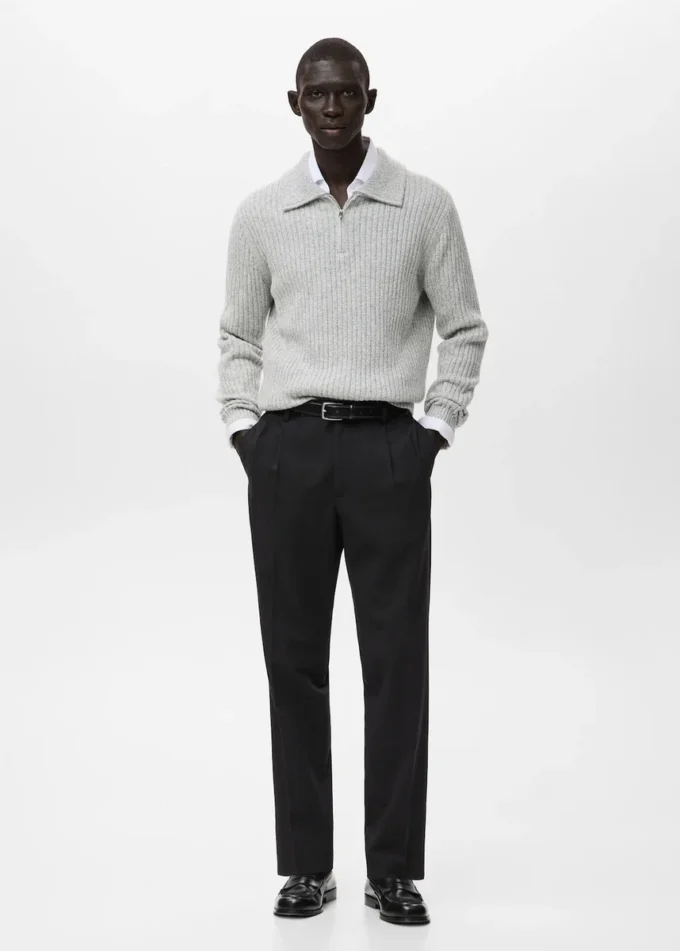 Spodnie z zakładkami o regularnym kroju Spodnie z zakładkami o regularnym kroju