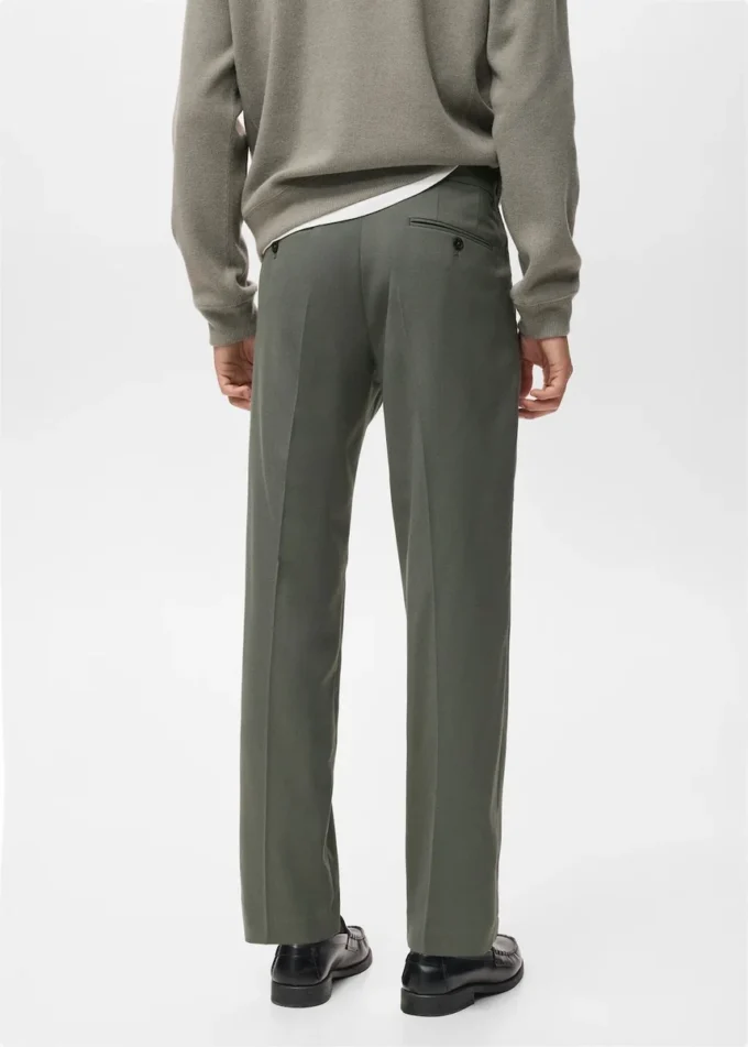 Spodnie z zakładkami o regularnym kroju Spodnie z zakładkami o regularnym kroju