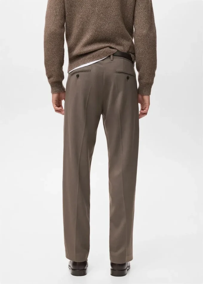 Spodnie z zakładkami o regularnym kroju Spodnie z zakładkami o regularnym kroju