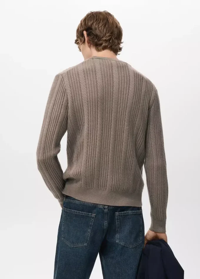 Strukturalny sweter z dzianiny Strukturalny sweter z dzianiny