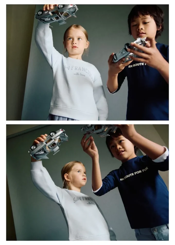 Sukienka dresowa z kombinacją materiałów