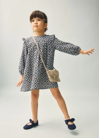 Sukienka w etniczne wzory