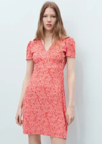 Sukienka z nadrukiem i dekoltem w szpic