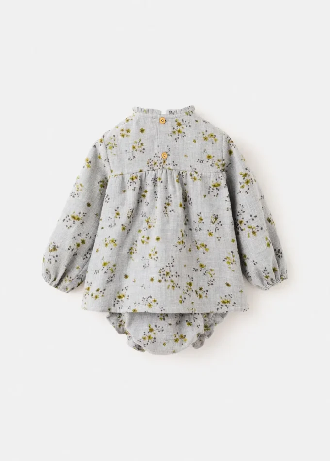 Sukienka z nadrukiem i osłonka na pieluchę Sukienka z nadrukiem i osłonka na pieluchę