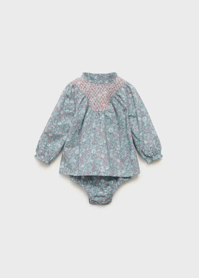 Sukienka z nadrukiem i osłonka na pieluchę Sukienka z nadrukiem i osłonka na pieluchę