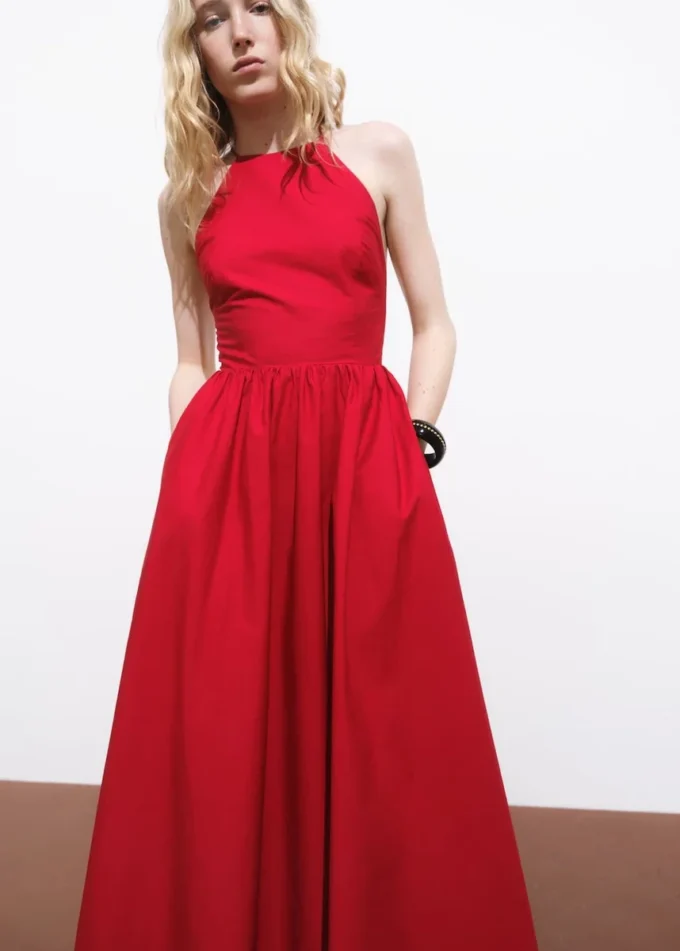 Sukienka z wiązaniem na szyi i skrzyżowanymi ramiączkami z tyłu Sukienka z wiązaniem na szyi i skrzyżowanymi ramiączkami z tyłu