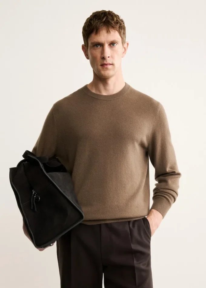 Sweter o regularnym kroju, 100% kaszmir Sweter o regularnym kroju, 100% kaszmir