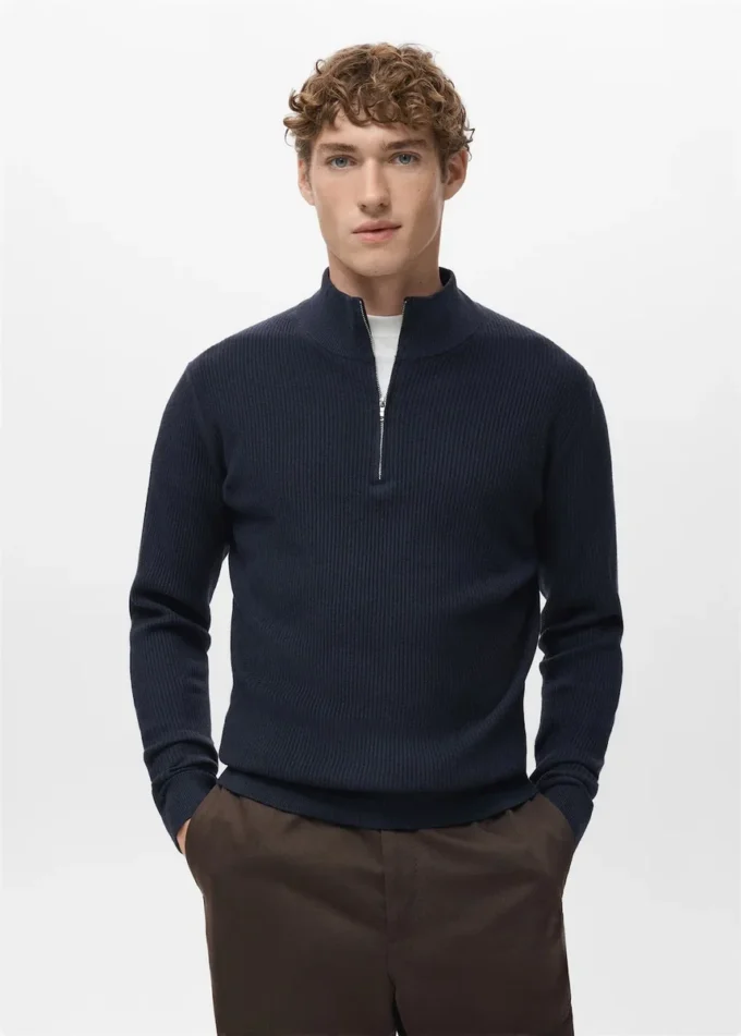 Sweter prążkowany z zamkiem błyskawicznym przy szyi Sweter prążkowany z zamkiem błyskawicznym przy szyi