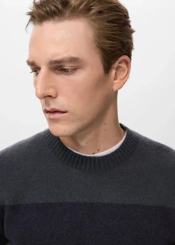 Sweter w paski z mieszanki wełny Sweter w paski z mieszanki wełny