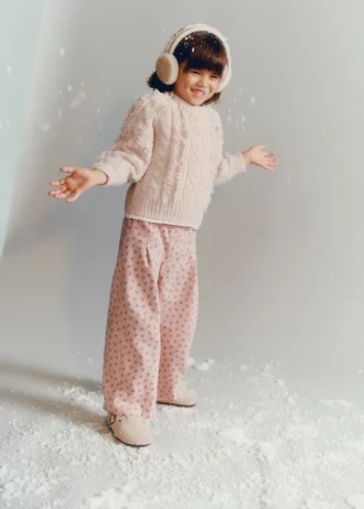 Proste spodnie w kwiaty