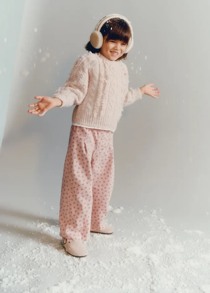 Proste spodnie w kwiaty Proste spodnie w kwiaty