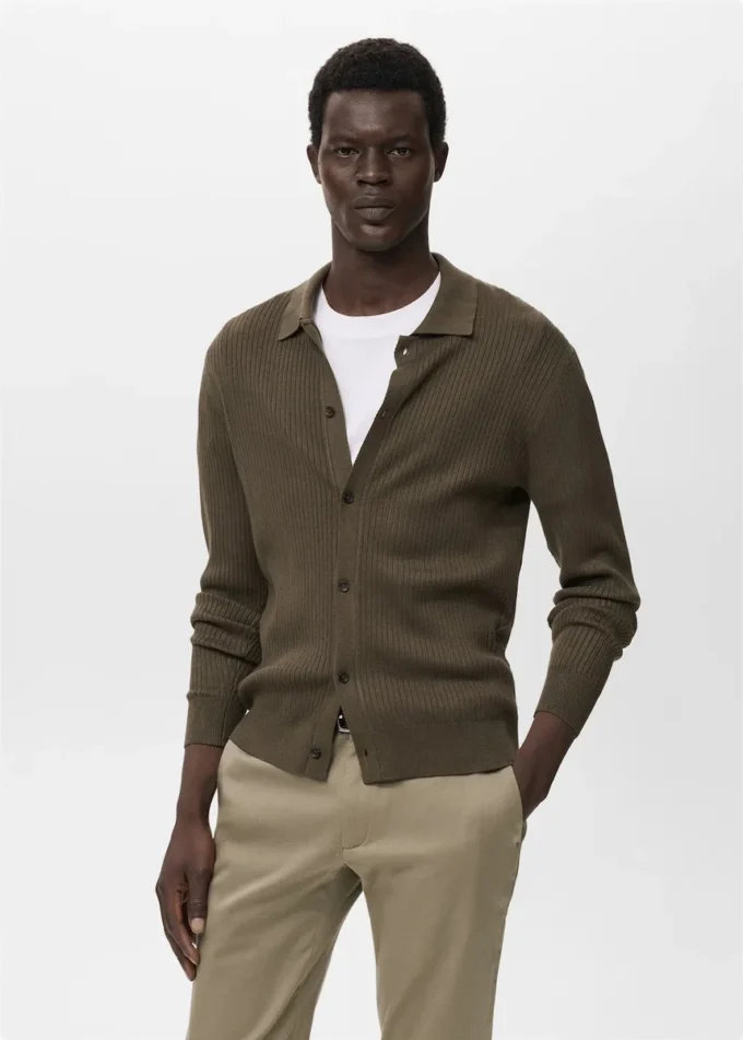 Sweter z dzianiny prążkowanej Sweter z dzianiny prążkowanej