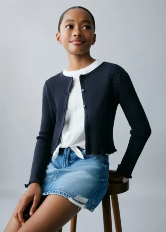 Sweter z dzianiny prążkowanej