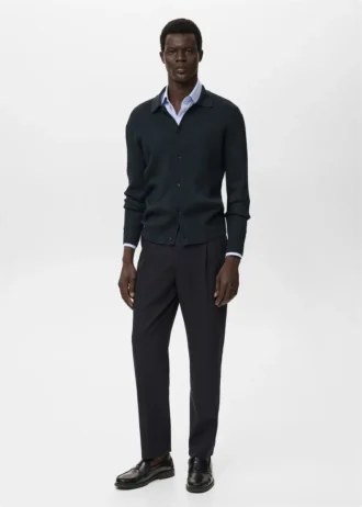 Sweter z dzianiny prążkowanej