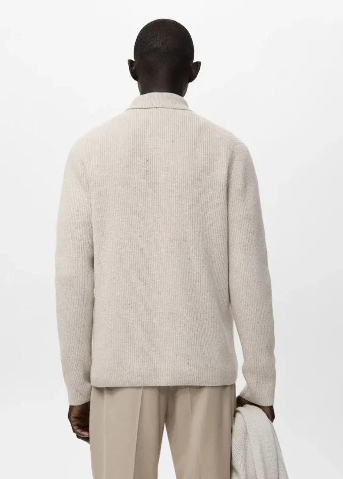 Sweter z dzianiny prążkowanej Sweter z dzianiny prążkowanej