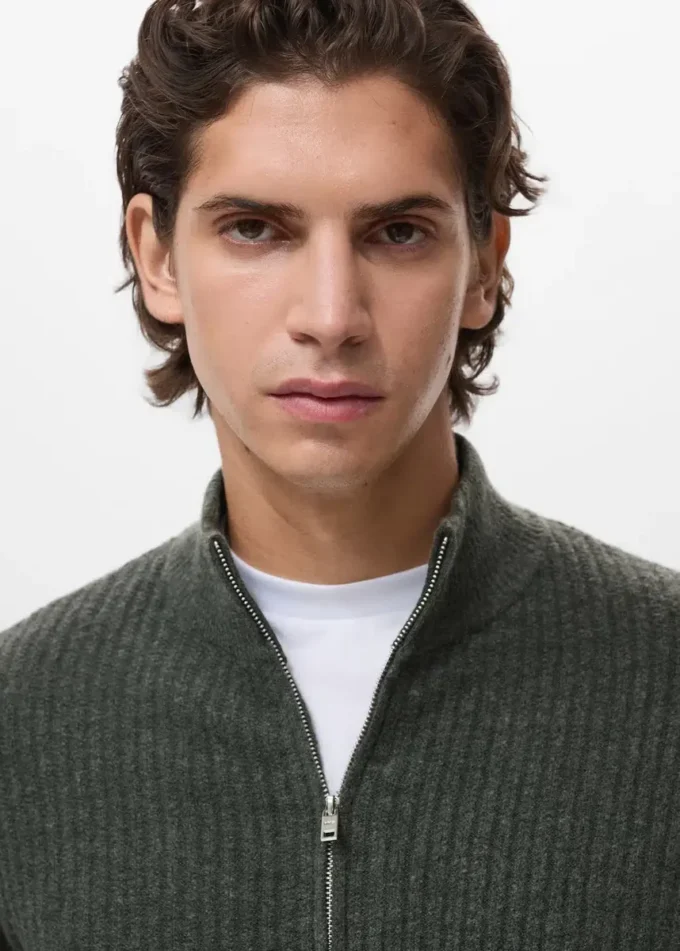 Sweter z dzianiny prążkowanej z zamkiem błyskawicznym