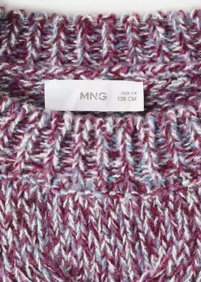 Sweter z dzianiny warkoczowej Sweter z dzianiny warkoczowej