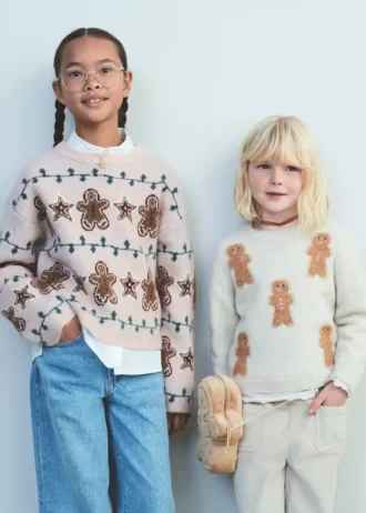 Sweter z dzianiny z motywem świątecznym Sweter z dzianiny z motywem świątecznym