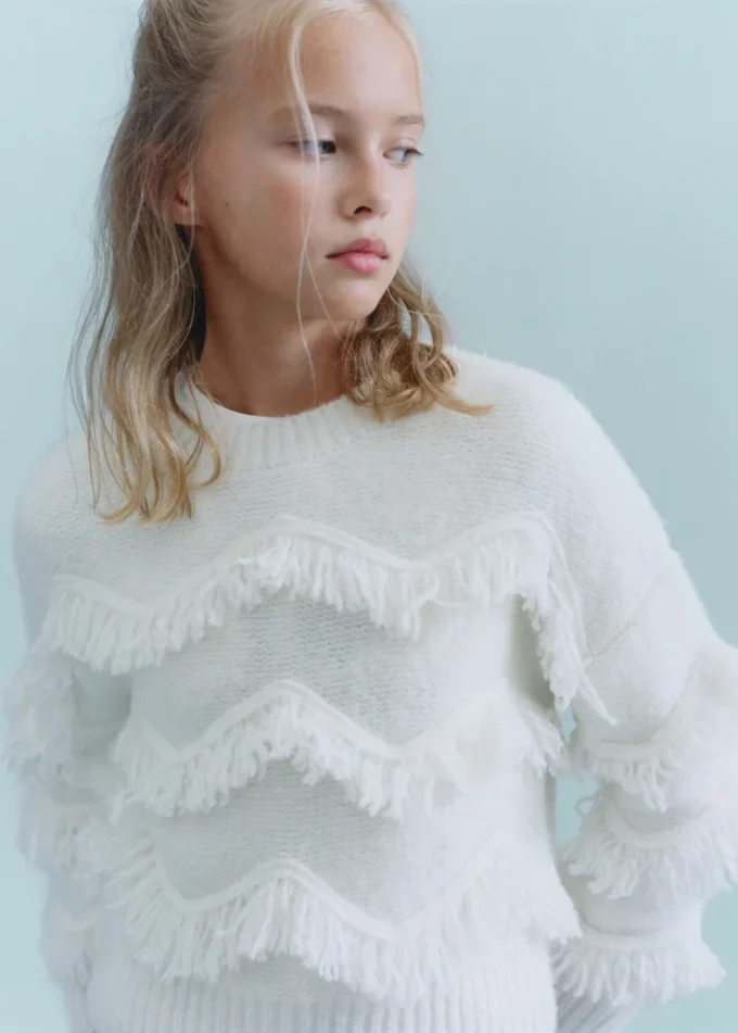 Sweter z frędzlami Sweter z frędzlami