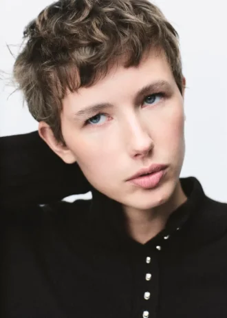 Sweter z golfem i guzikami Sweter z golfem i guzikami