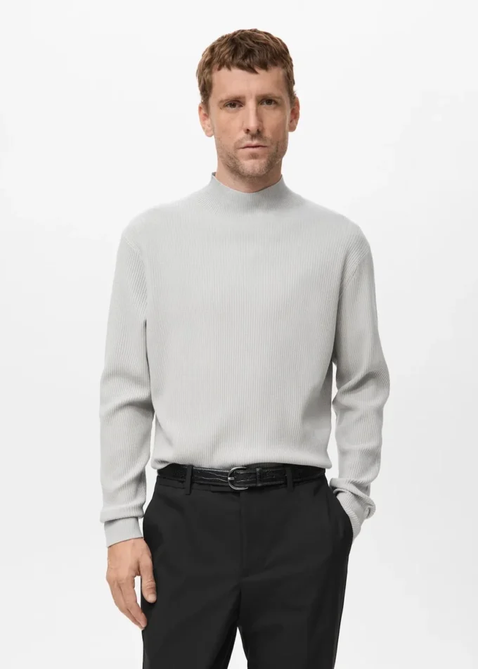 Sweter z golfem z dzianiny prążkowanej Sweter z golfem z dzianiny prążkowanej