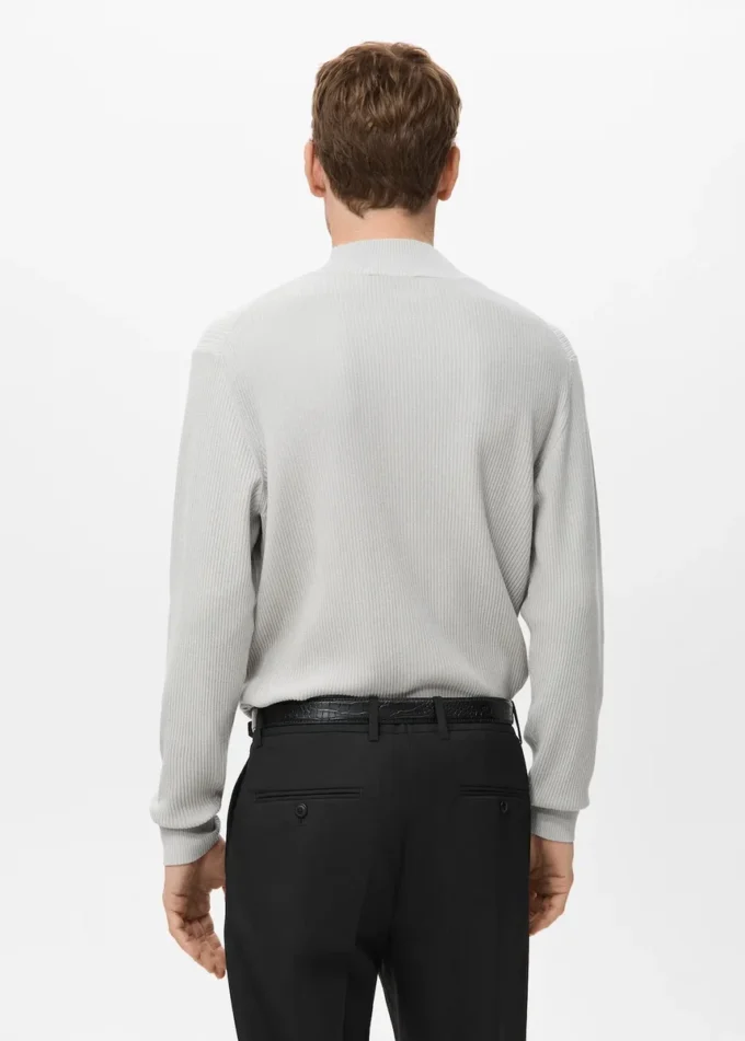 Sweter z golfem z dzianiny prążkowanej Sweter z golfem z dzianiny prążkowanej